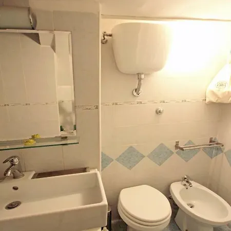 Center Fori Imperiali Raffy's Charming Apartamento *