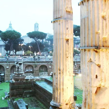 Center Fori Imperiali Raffy's Charming