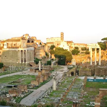 Apartment Center Fori Imperiali Raffy's Charming *
